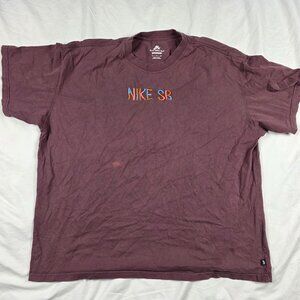 Nike SB Mens Size XL Loose Fit Burgundy Graphic T Shirt Cotton Casual DJ1214-646